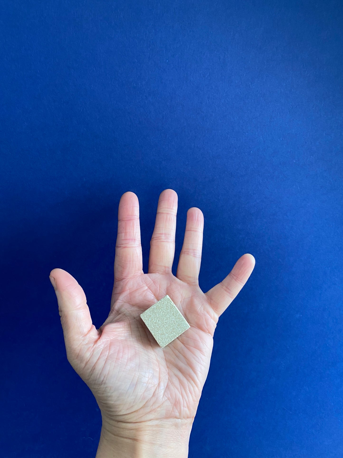 Square kiln shelf props